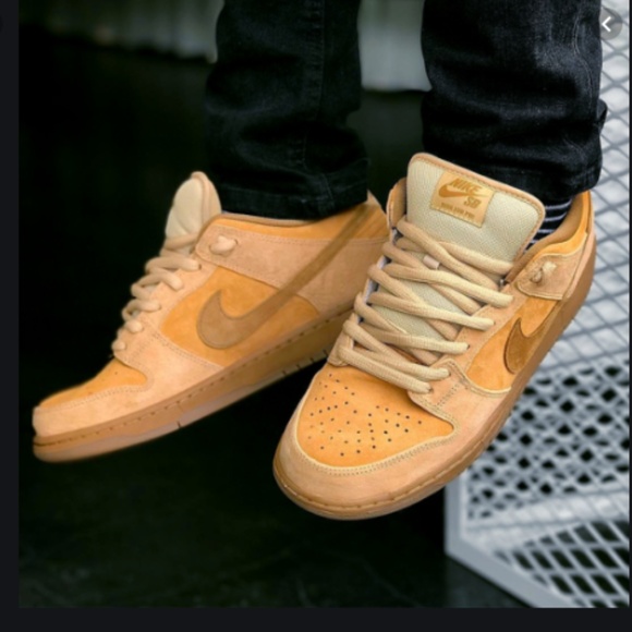 nike sb dunk low reverse wheat